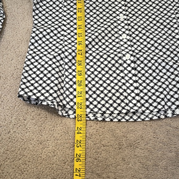 Talbots Wrinkle Free Diamond Pattern Button Down Shirt Size 6p - Picture 8 of 9